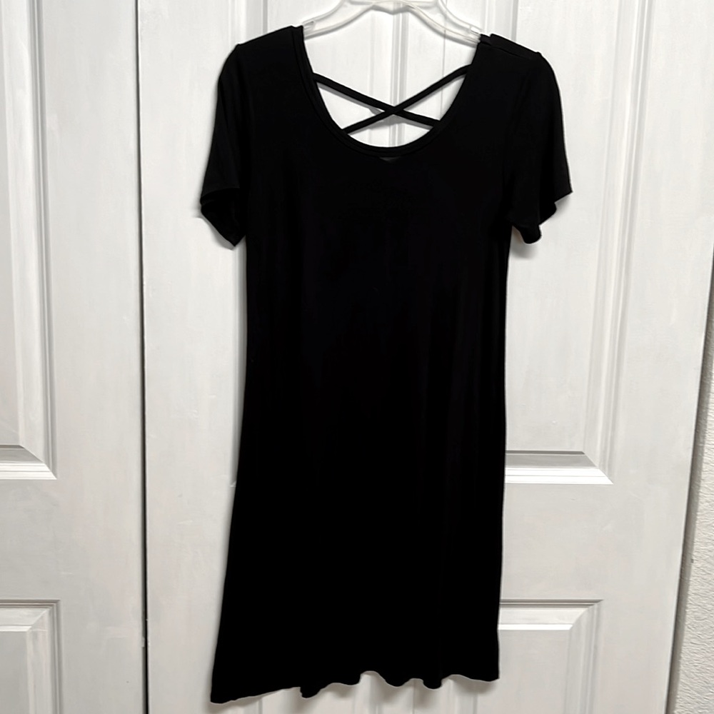 Olivia Rae Black Short Sleeve Cross Back Casual Dress Size S